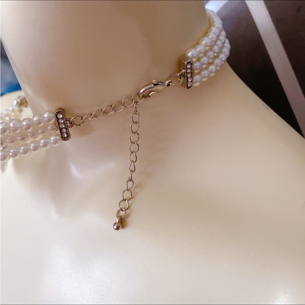 Nordstrom Triple Row of faux pearls and crystal with Camelia Pendant - Picture 6 of 12